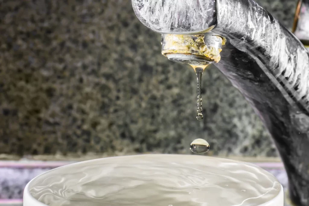 سختی آب چیست؟ چگونه سختی آب را بگیریم؟